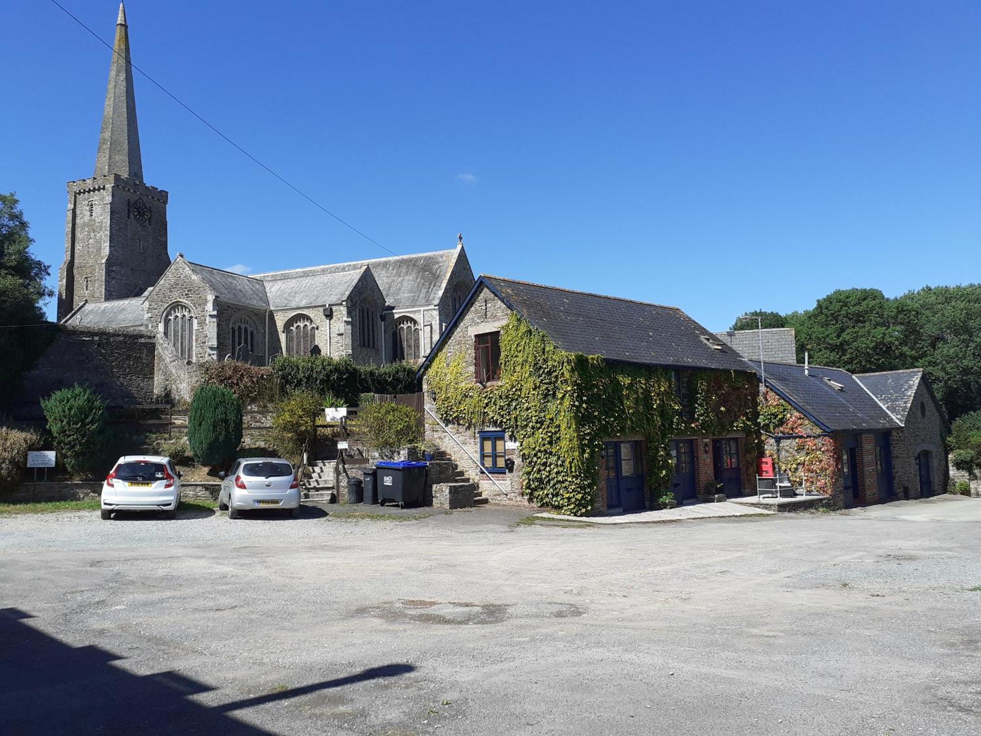 The Ivy Barn Holbeton Hotel Exterior foto